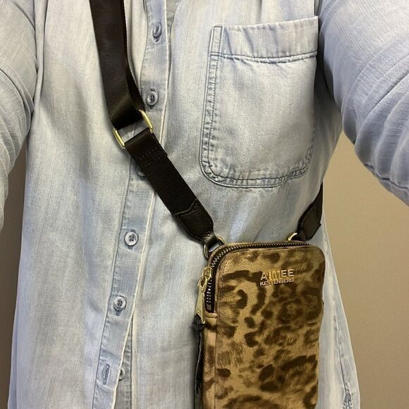 Aimee Kestenberg Animal Print Leather Just Saying Stadium Wallet Mini Crossbody - Picture 14 of 16